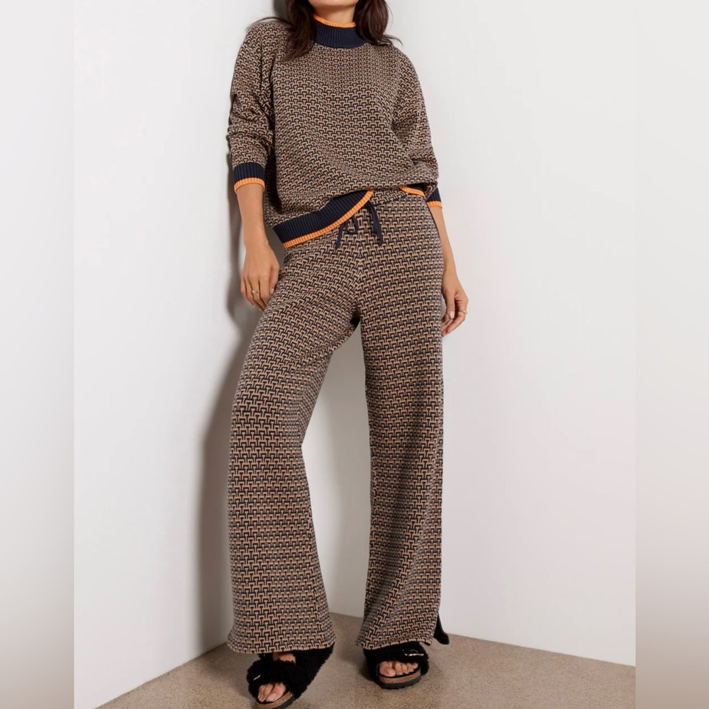 The Upside Castilla Juniper Tan/Navy Knit Pant - Picture 10 of 11